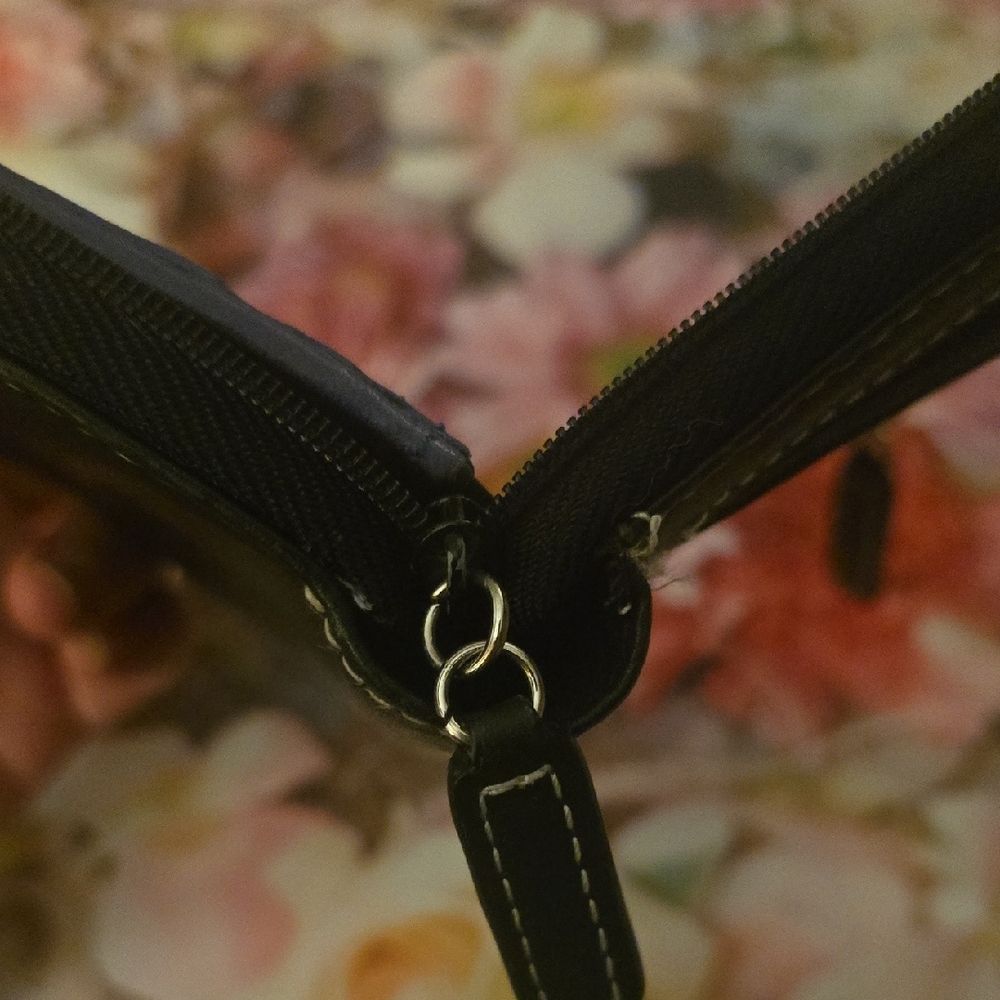 Fossil Black Leather Wallet - Picture 9 of 12